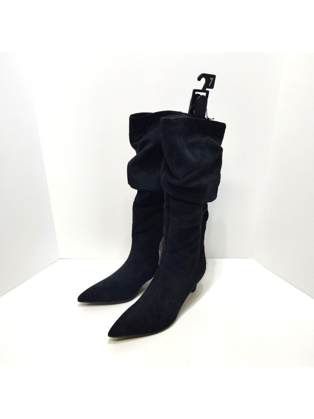 Time and Tru Women Mid Slouch Boot Black Suede Pointed Toe Kitten Heel Size US 7